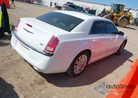 2013 Chrysler 300 Motown z USA, uszkodzony, nr VIN 2C3CCARG9DH500206